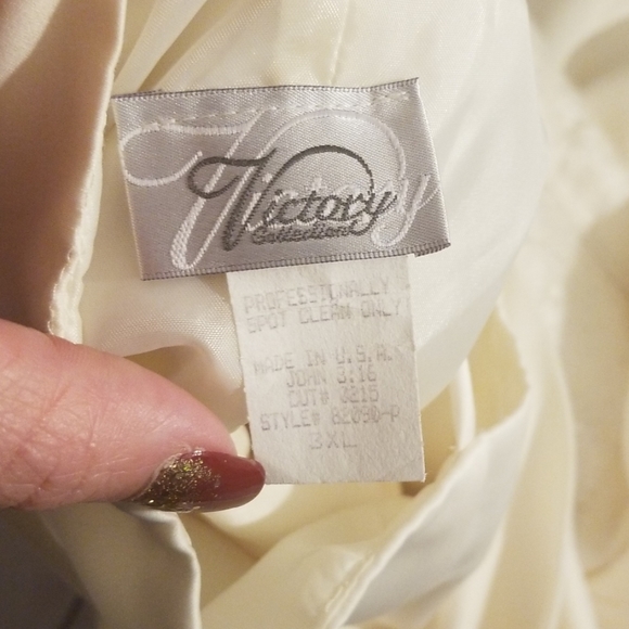 Wedding Dress, 3XL - Picture 5 of 8